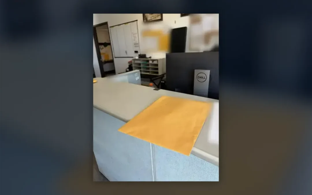 Registered process server serving papers at a business